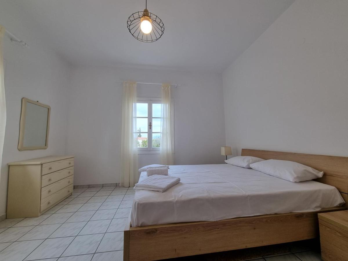Olga'S Place Spetses Town ภายนอก รูปภาพ